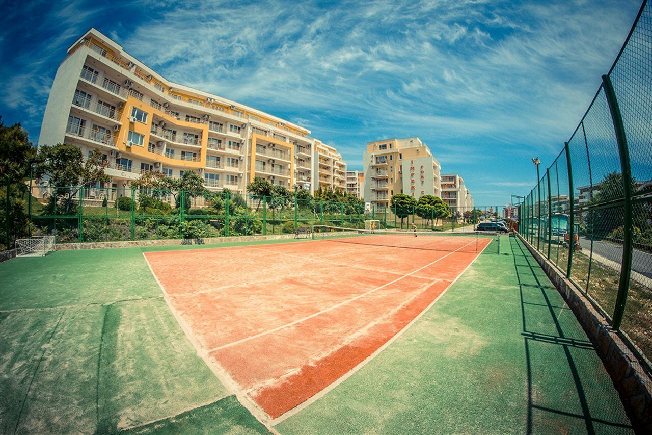 Crown Fort Club Sveti Vlas Exterior foto